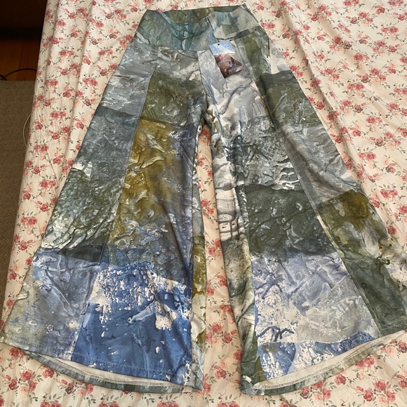 Color Creek Fiber Art Gouchos - Picture 1 of 8